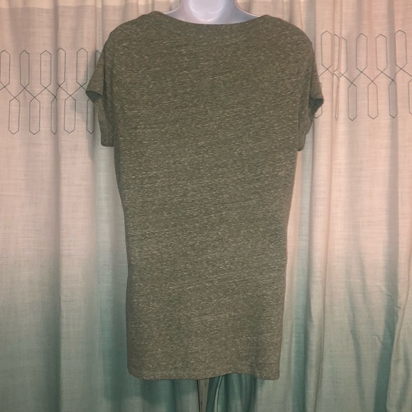 BUNDLE 2 No Boundaries V Neck Super Soft Tees (XL) - Picture 11 of 13